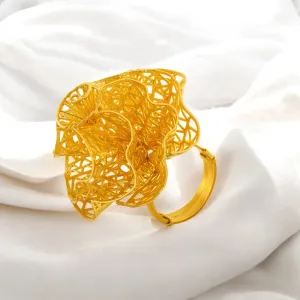 22K Gold Ring with Woven Flower Motif
