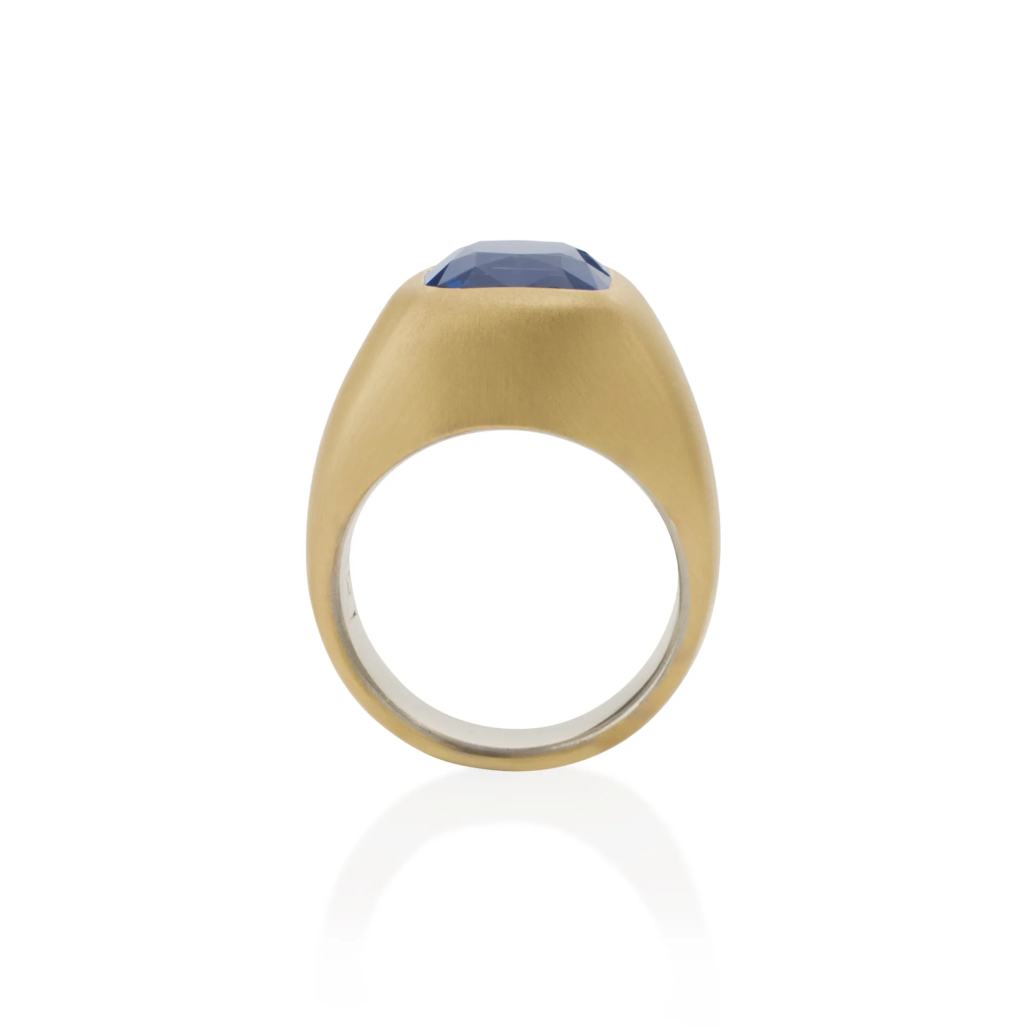 AGL No-Heat Kashmir Sapphire Ring