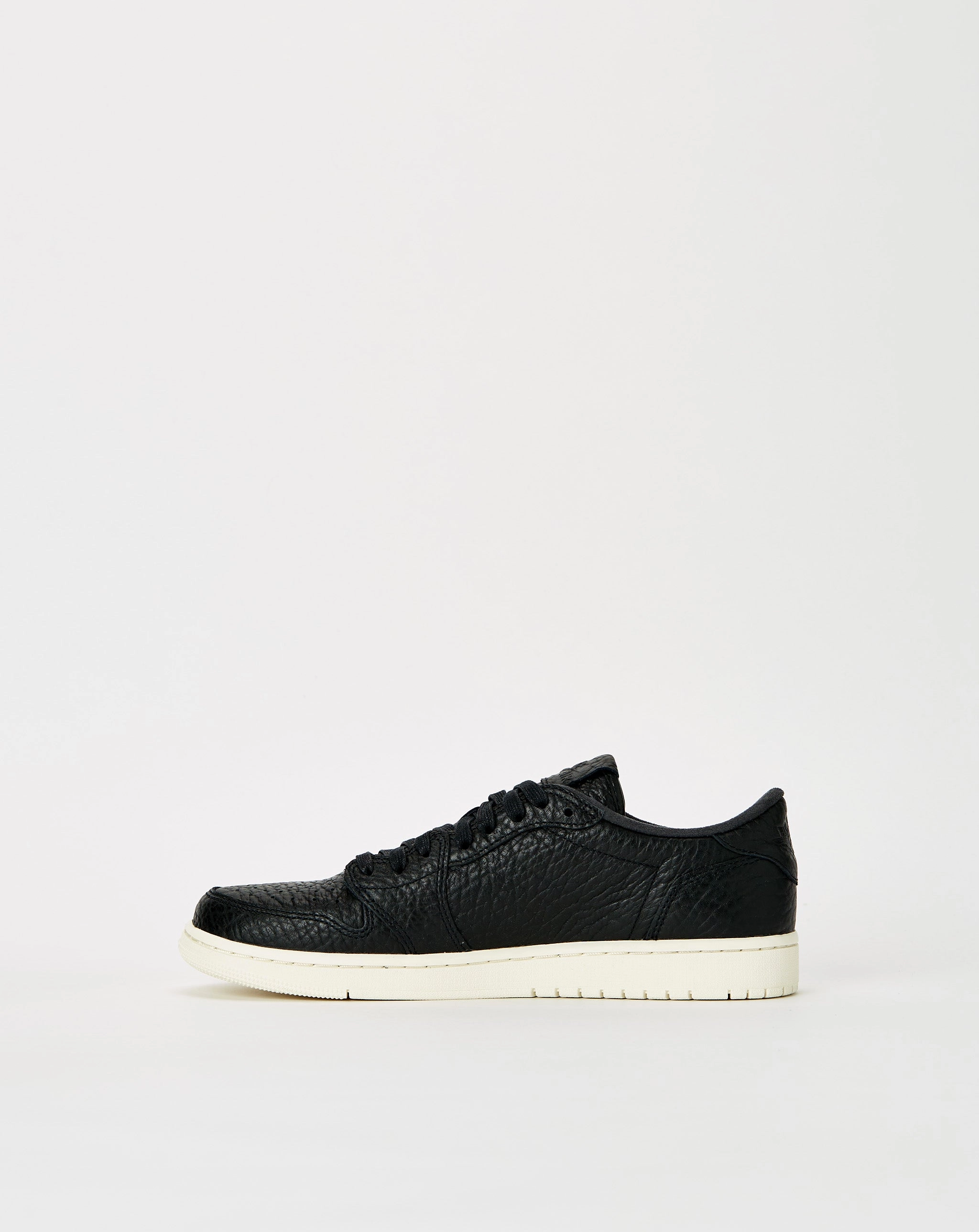 Air Jordan 1 Retro Low
