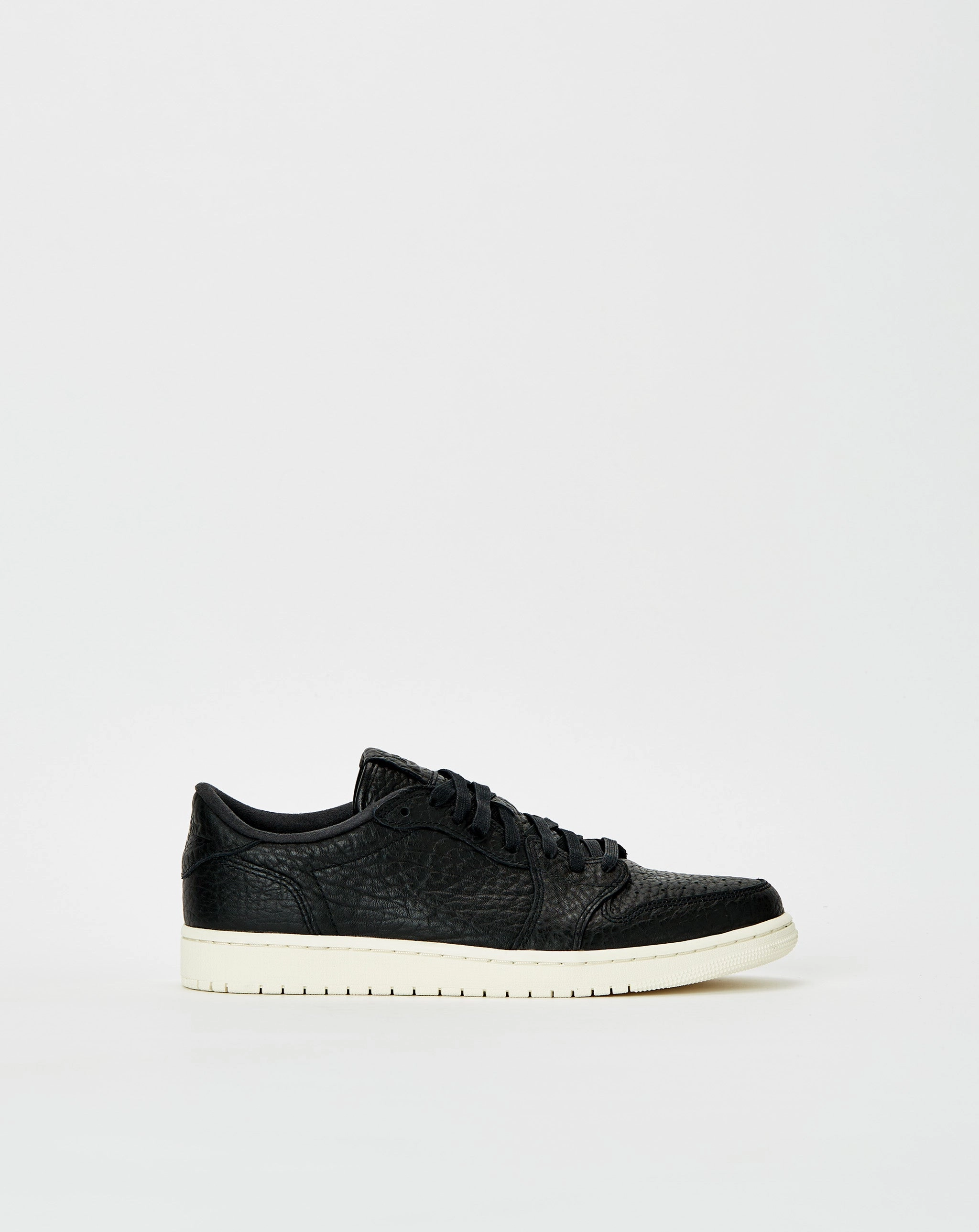 Air Jordan 1 Retro Low