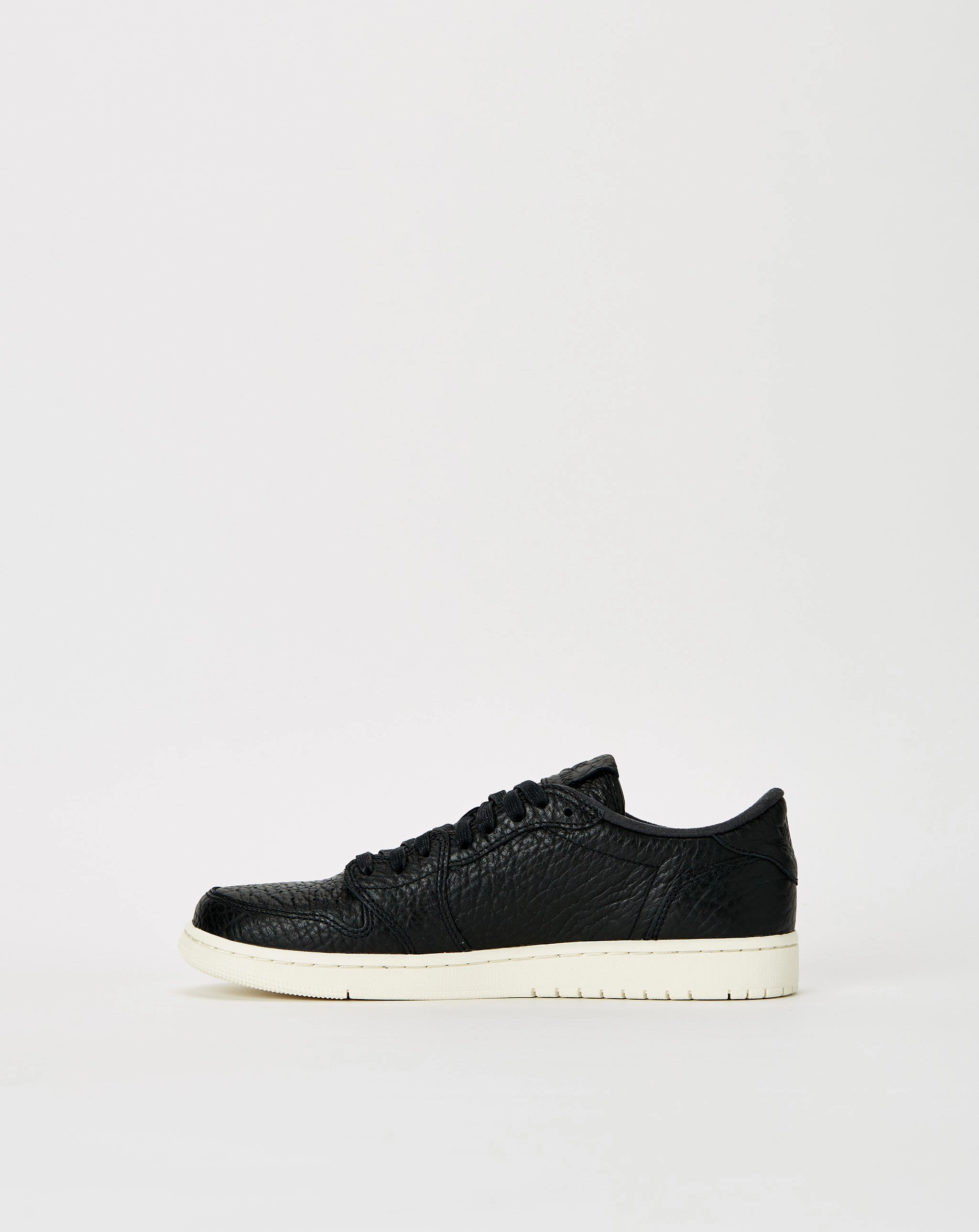 Air Jordan 1 Retro Low