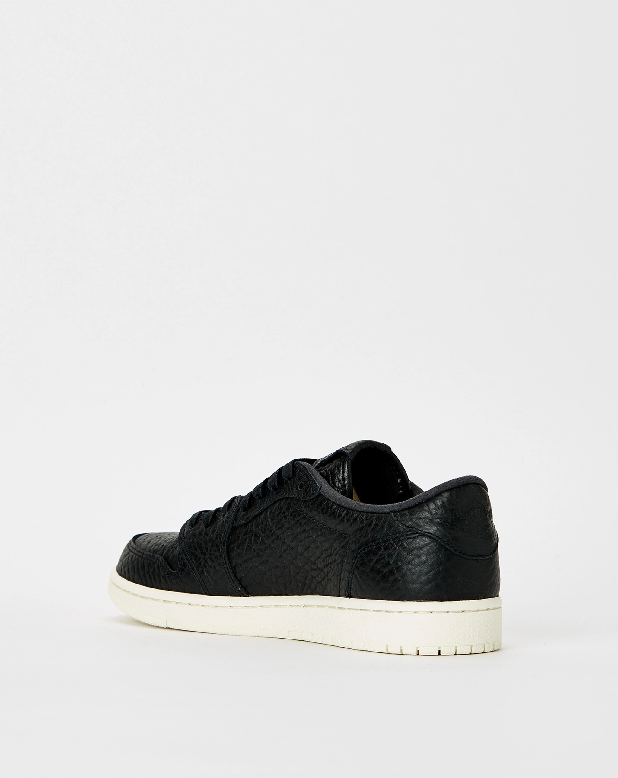 Air Jordan 1 Retro Low