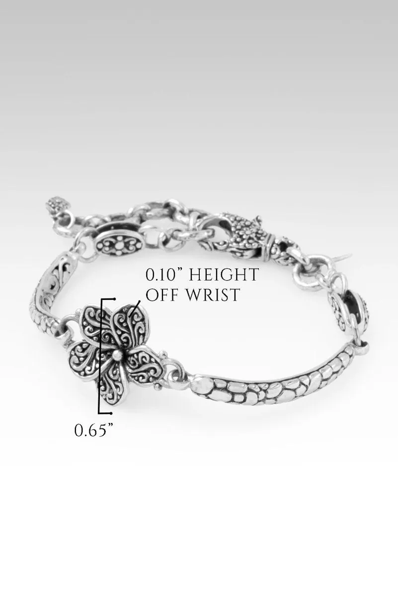 Blooms of Joy? Bracelet in Frangipani
