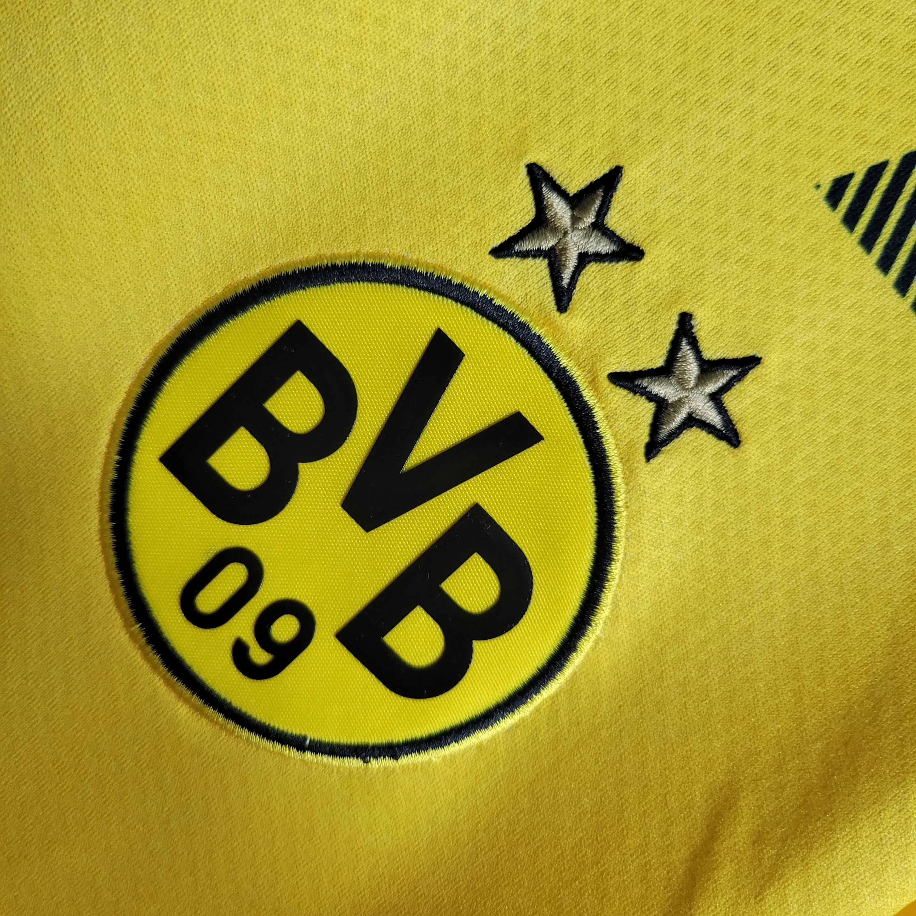 Camisa Borussia Dortmund Edio Especial Copas 22/23 - Verso - Retr football fan blankets