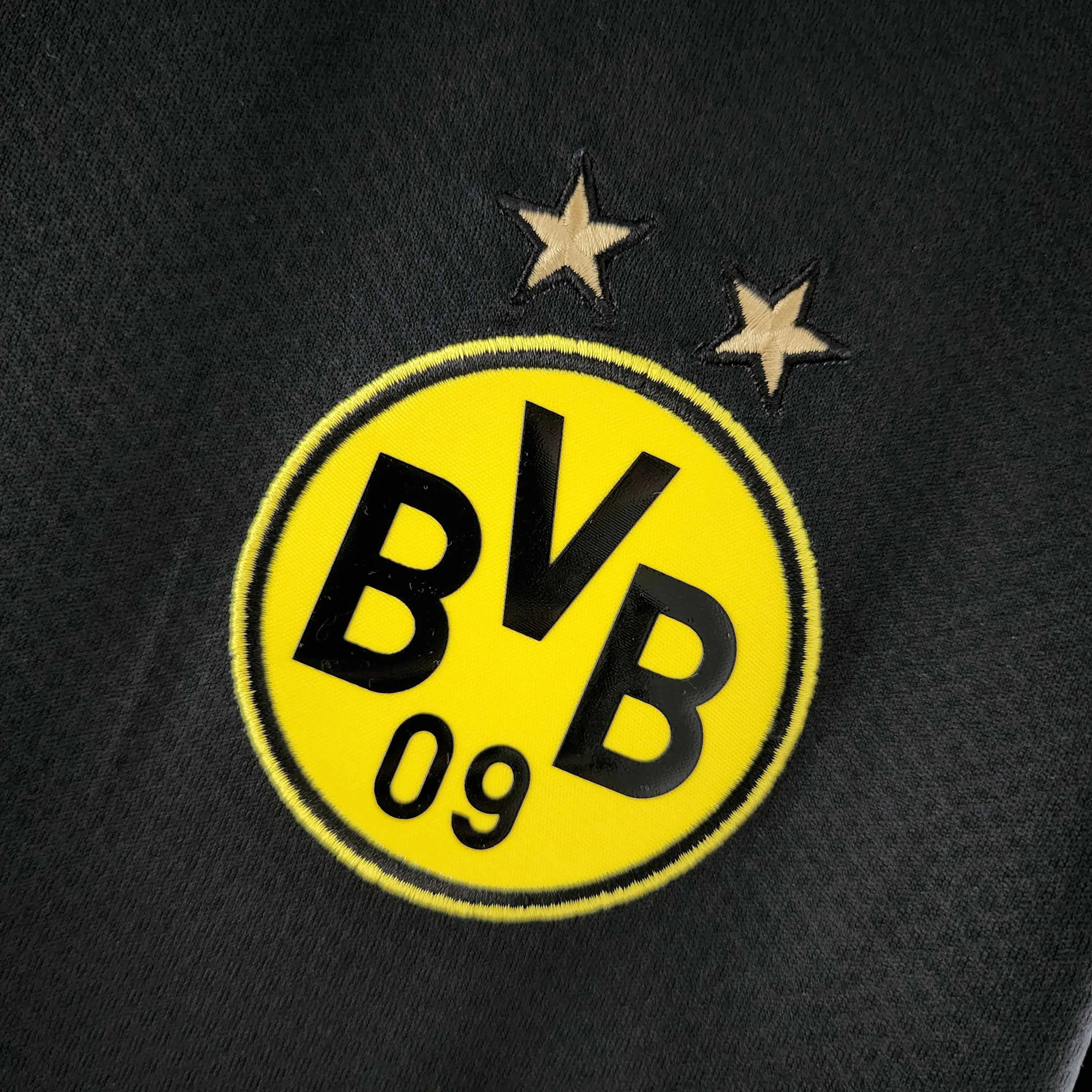 Camisa Borussia Dortmund II 22/23 - Verso - Retr football fan badges