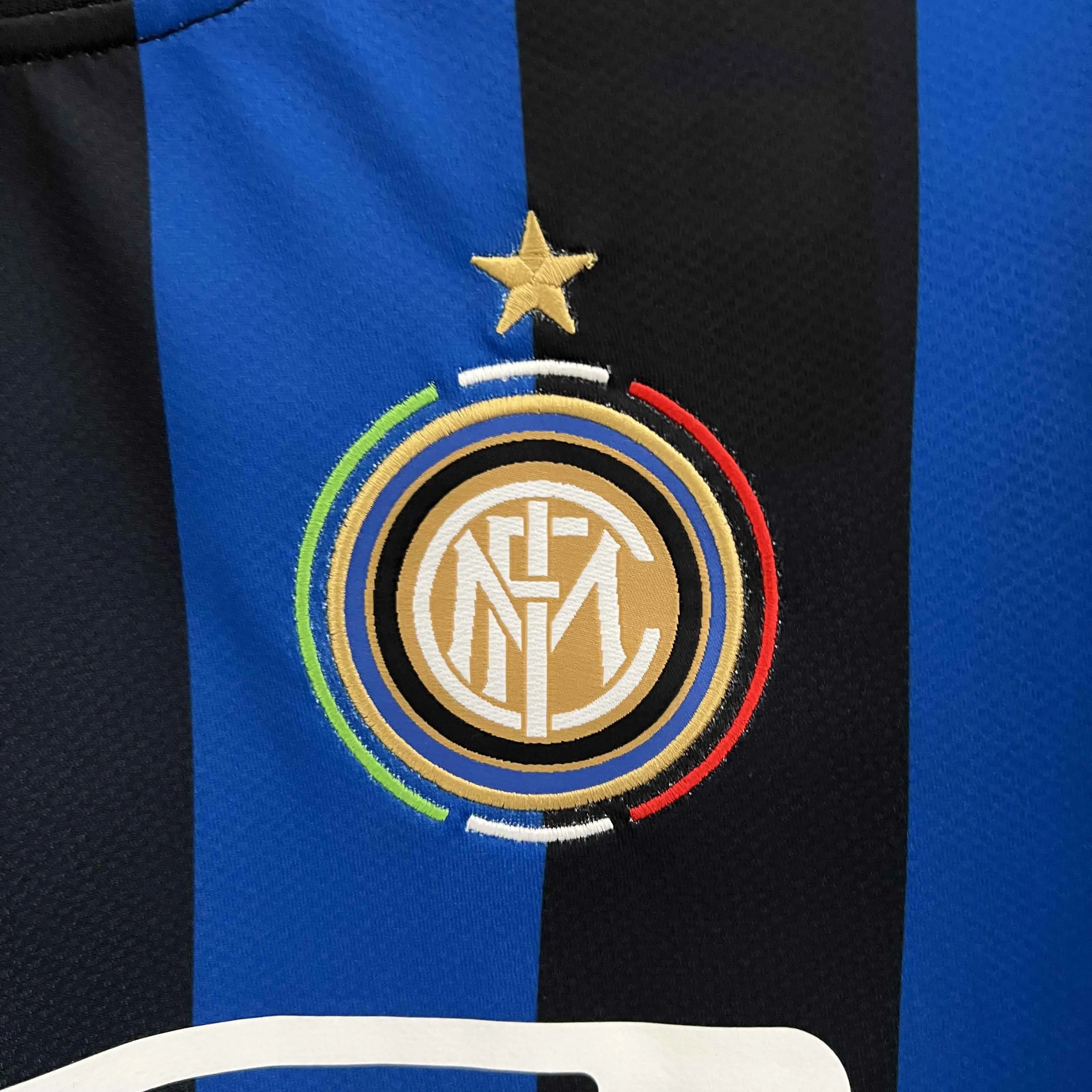 Camisa Inter de Milo I 09/10 - Verso - Retr premier league badges