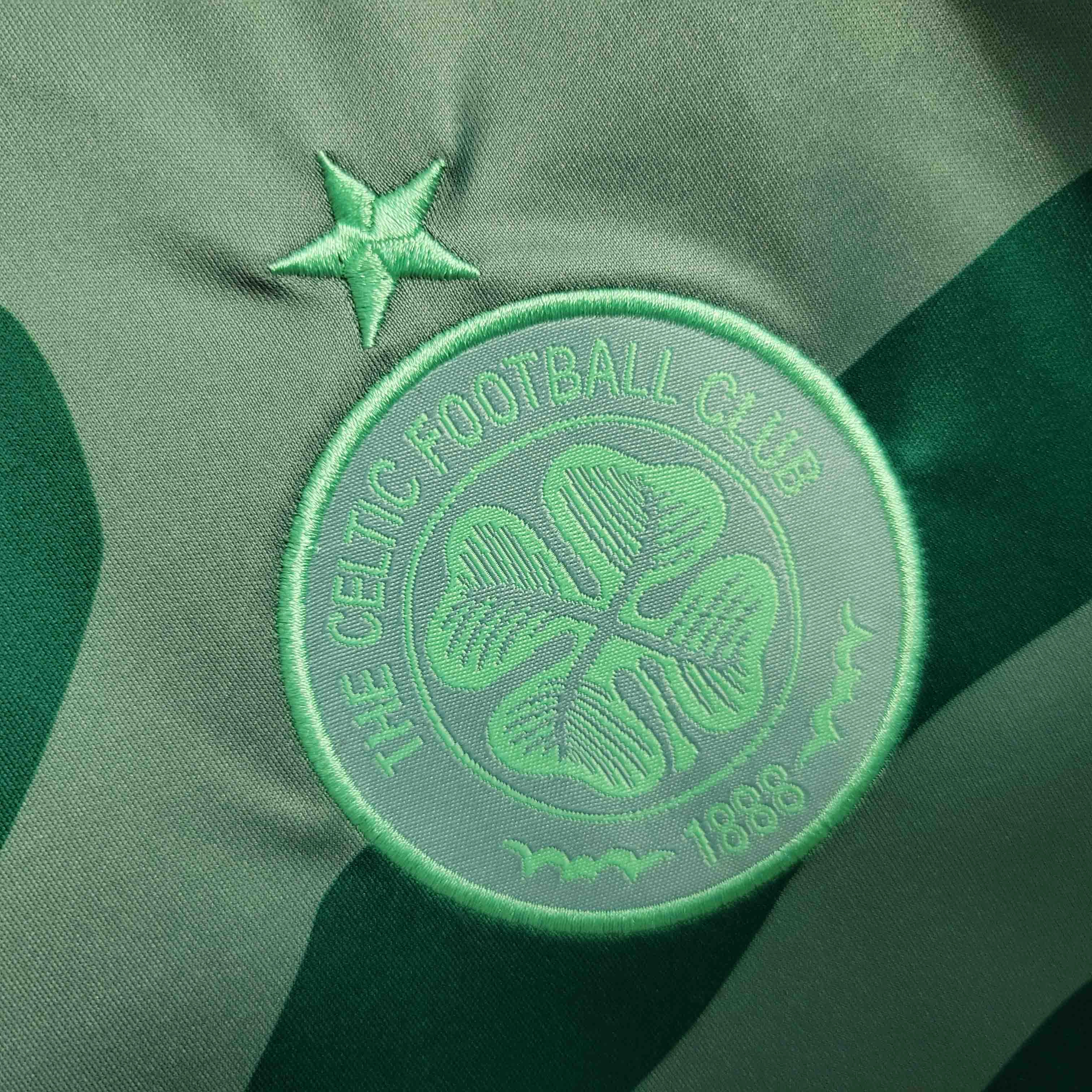 Camisa Celtic III 23/24 - Verso - Torcedor football fan face paint