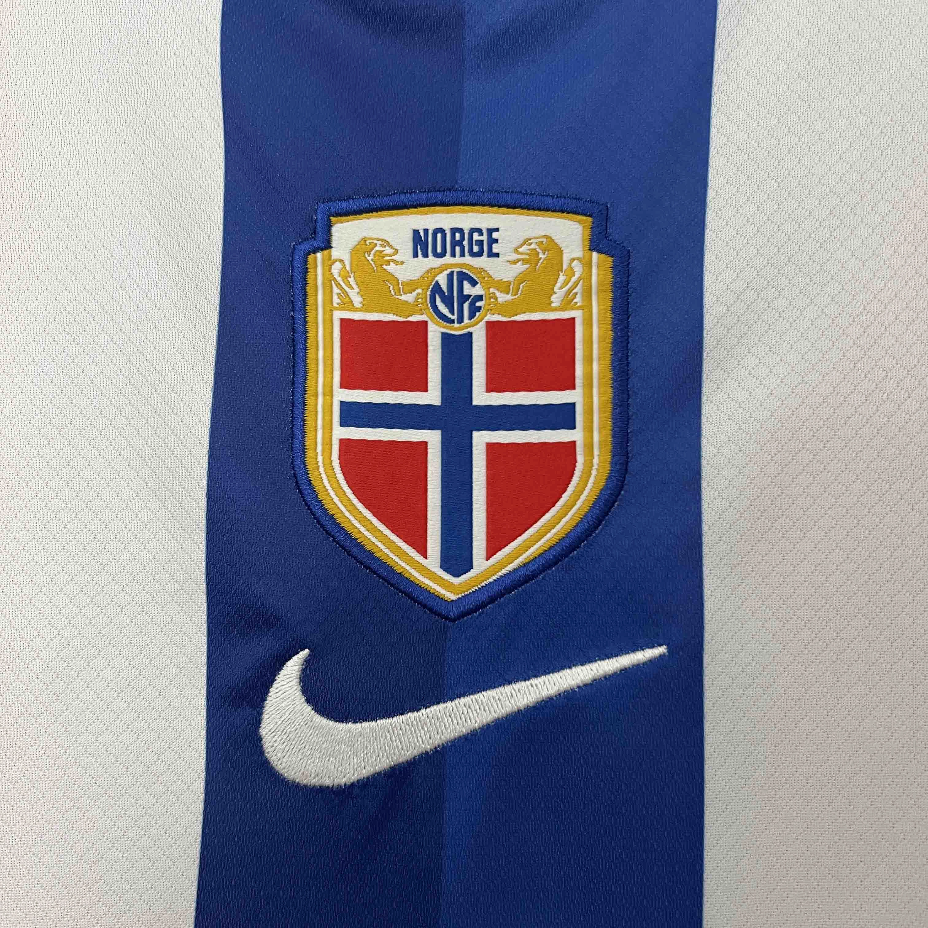 Camisa Noruega I 24/25 - Verso - Torcedor football club keychains