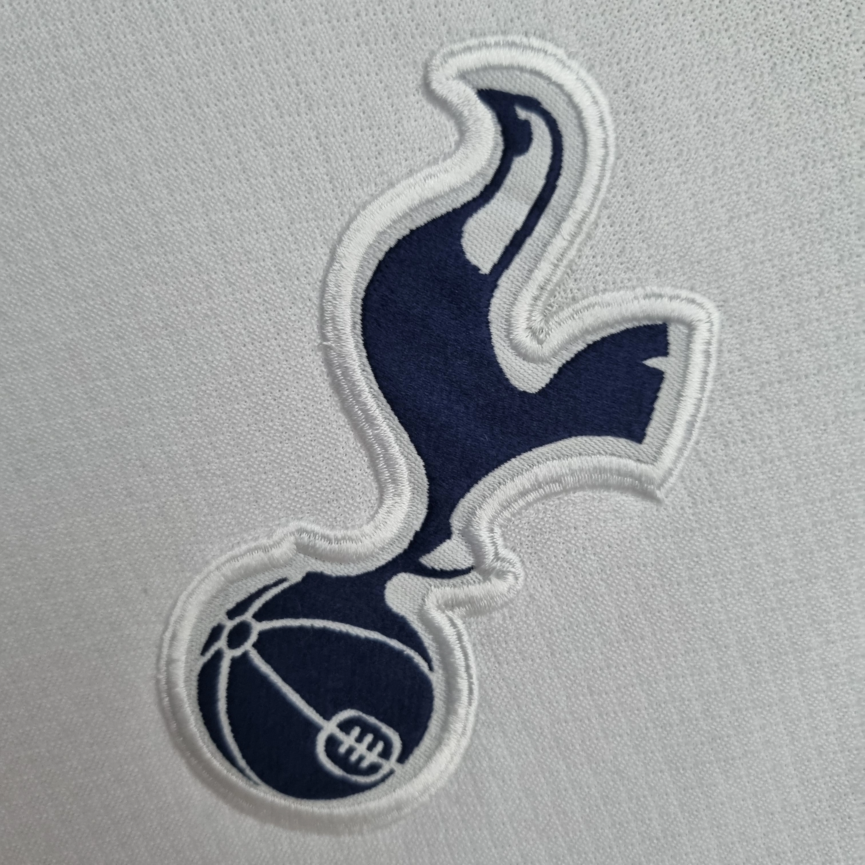 Camisa Tottenham I 22/23 - Verso - Retr premier league badges