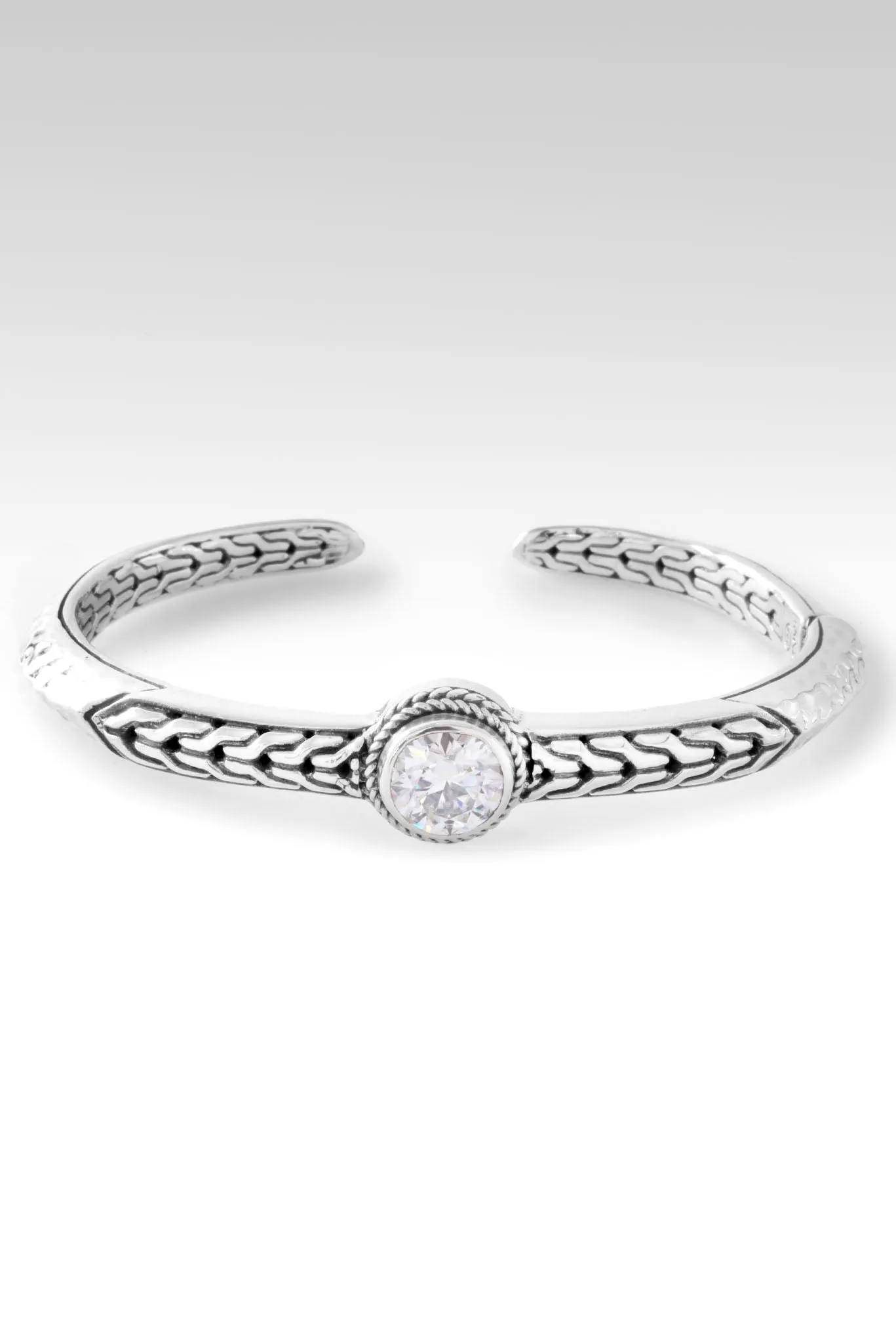 Chains Broken Cuff? in Moissanite
