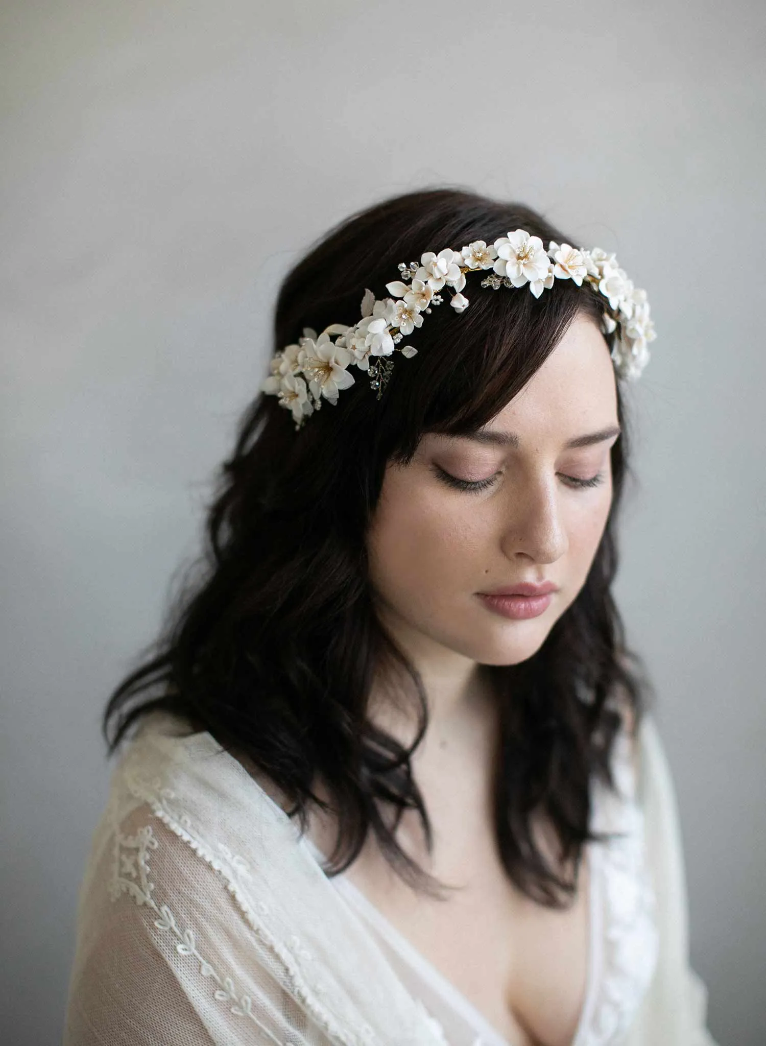 Creamy blossom hair vine - Style #942