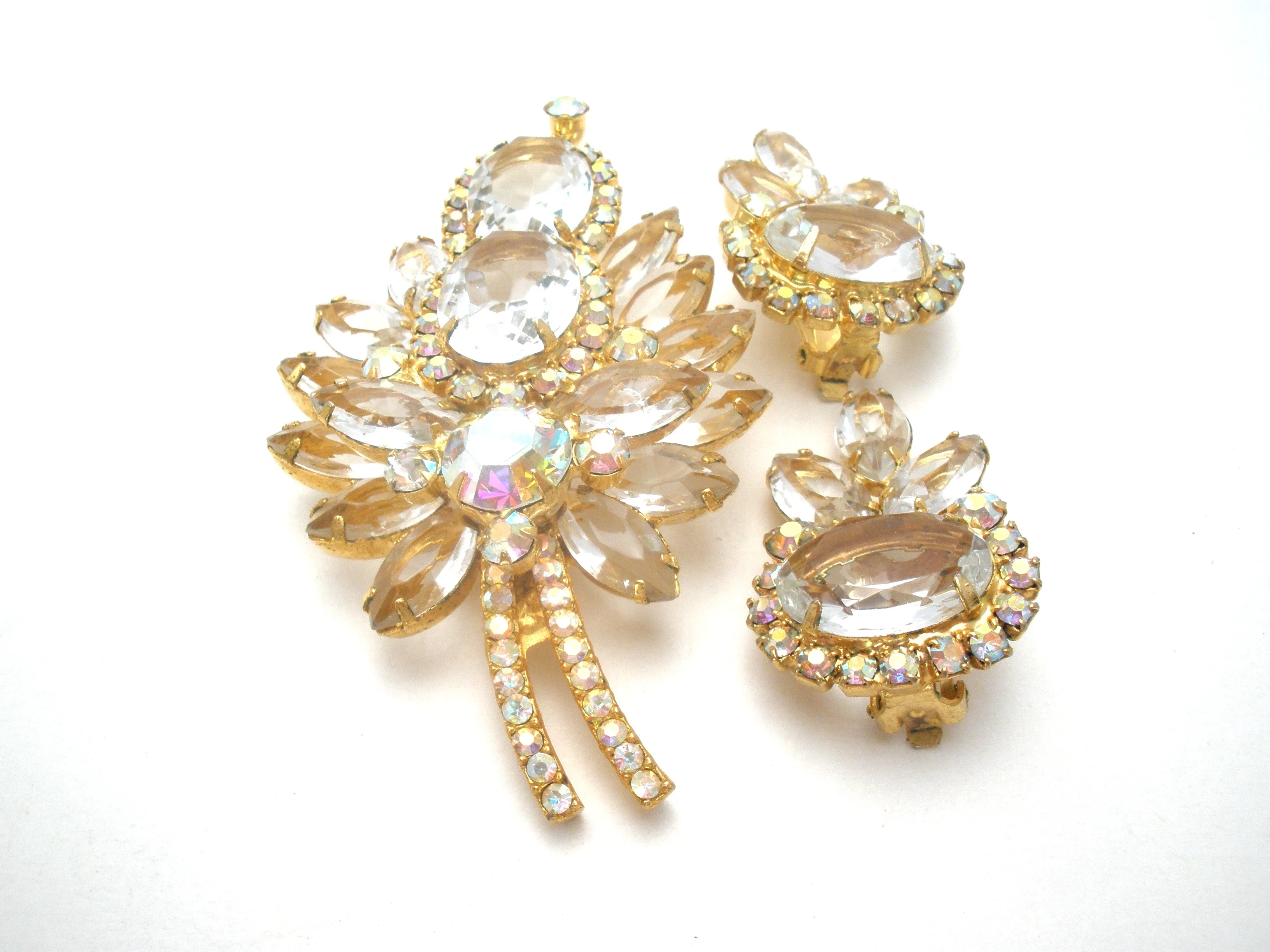 D & E Juliana Leaf Brooch & Earrings Clear & Ab Rhinestone Set