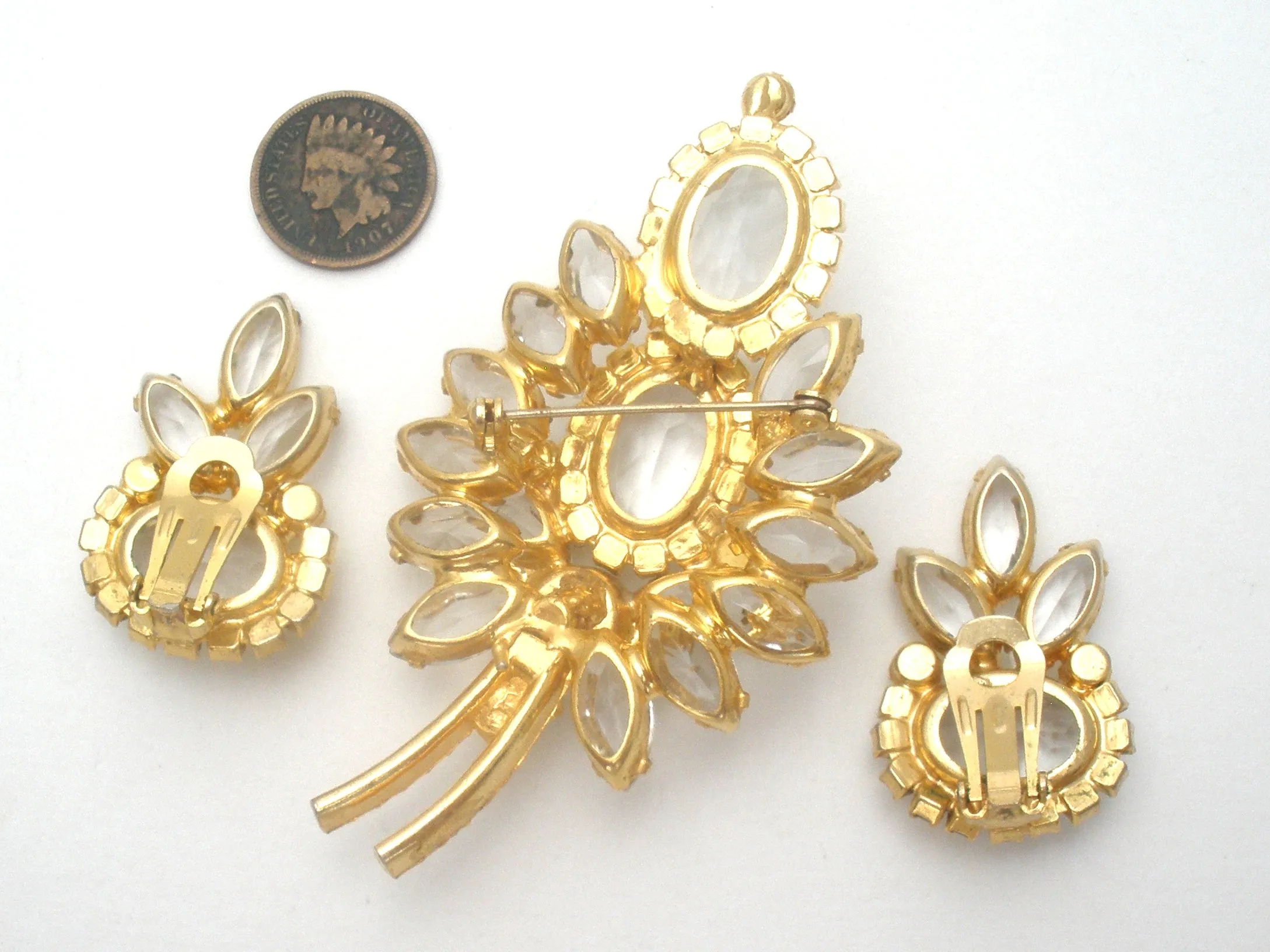D & E Juliana Leaf Brooch & Earrings Clear & Ab Rhinestone Set