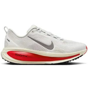 Embroidered Details Men's Nike Vomero 18 Boat Accessories