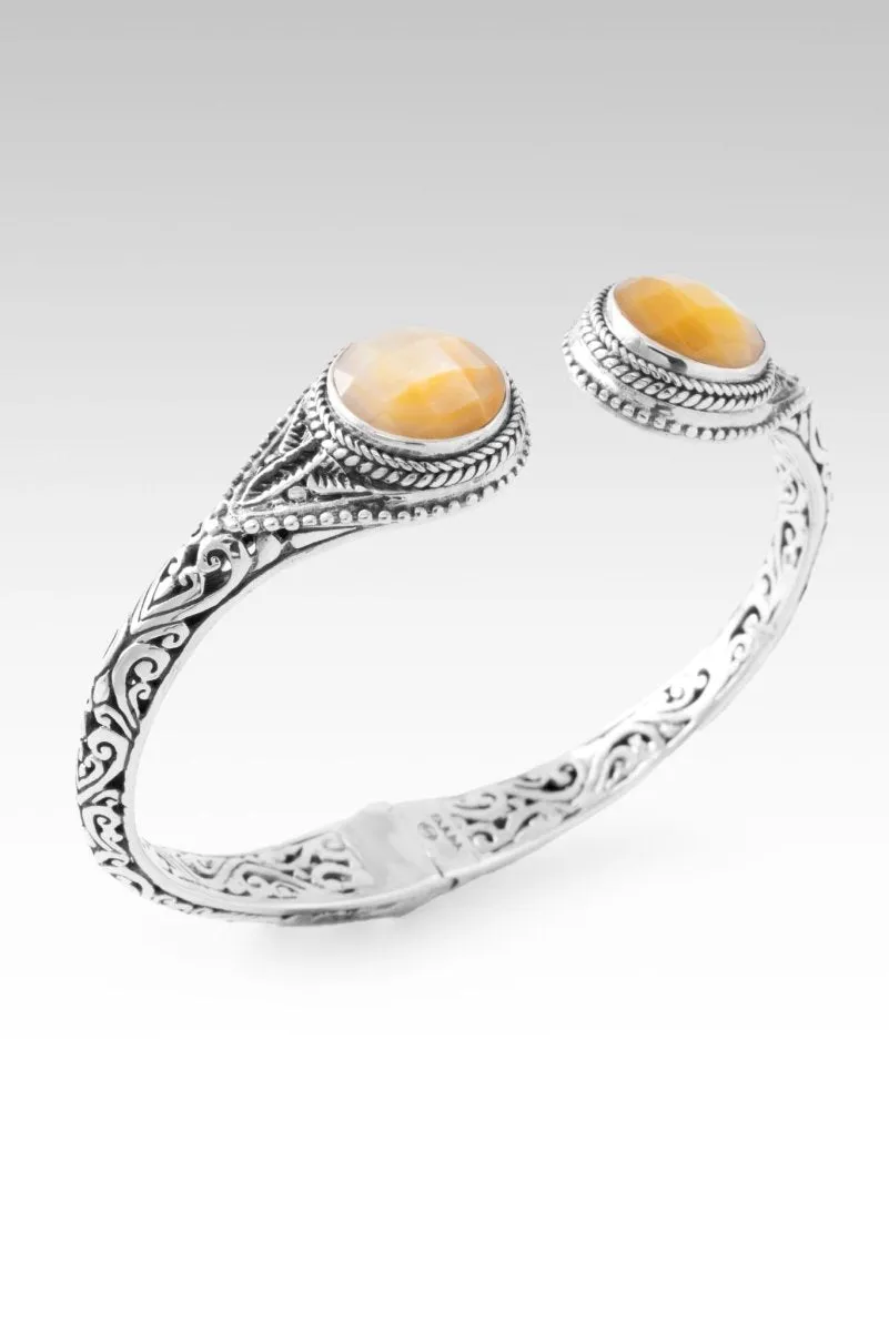 Everblooming Enchantment Tip-to-Tip Bracelet? in Yellow Mother of Pearl