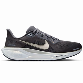 Fashion Collection Men's Nike Pegasus 41 "Jakob Ingebrigtsen" Inflatable Pool