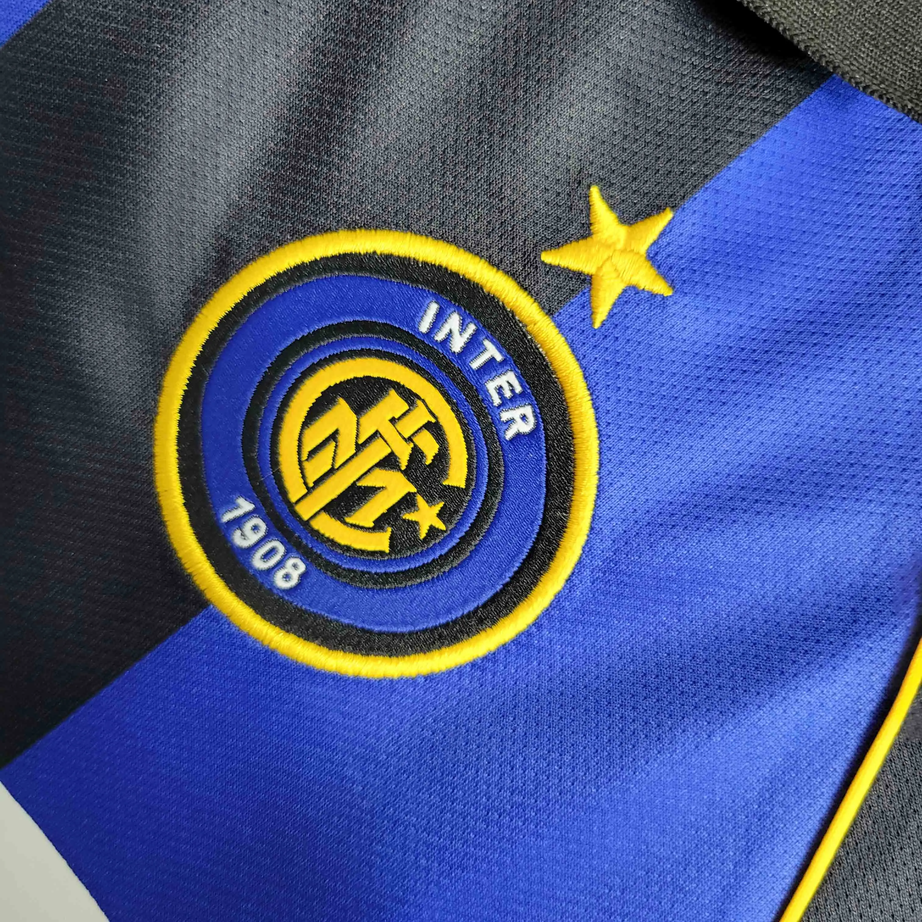 football jersey collection Camisa Inter de Milo I 01/02 - Verso - Retr