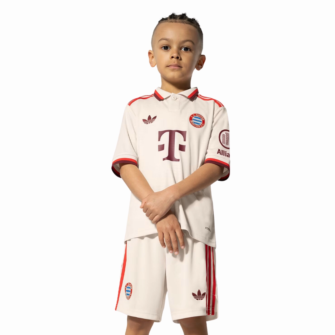 football club water bottles Conjunto Bayern de Munique III 24/25 - Vers?o - Infantil soccer fan scarves