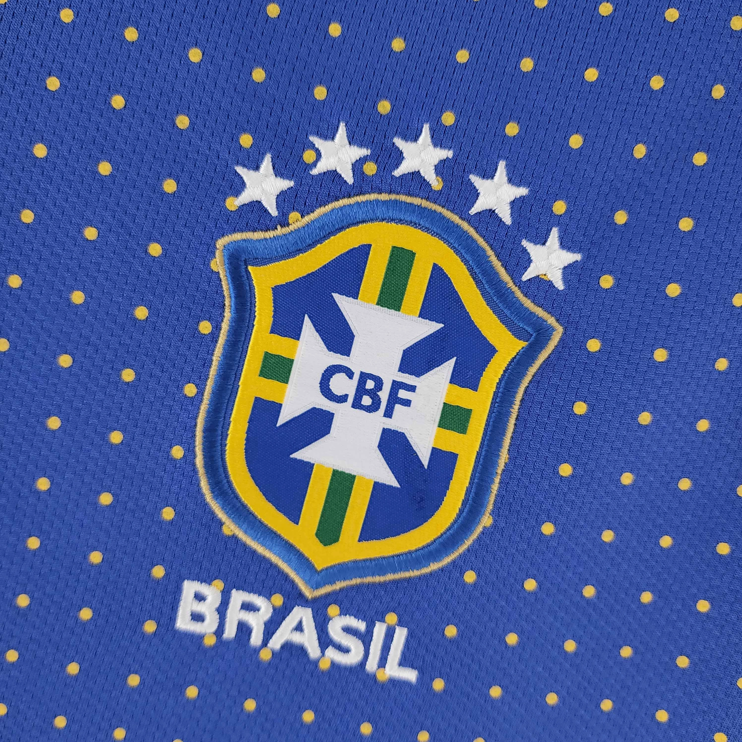 football fan face paint Camisa Brasil II 10/11 - Verso - Retr