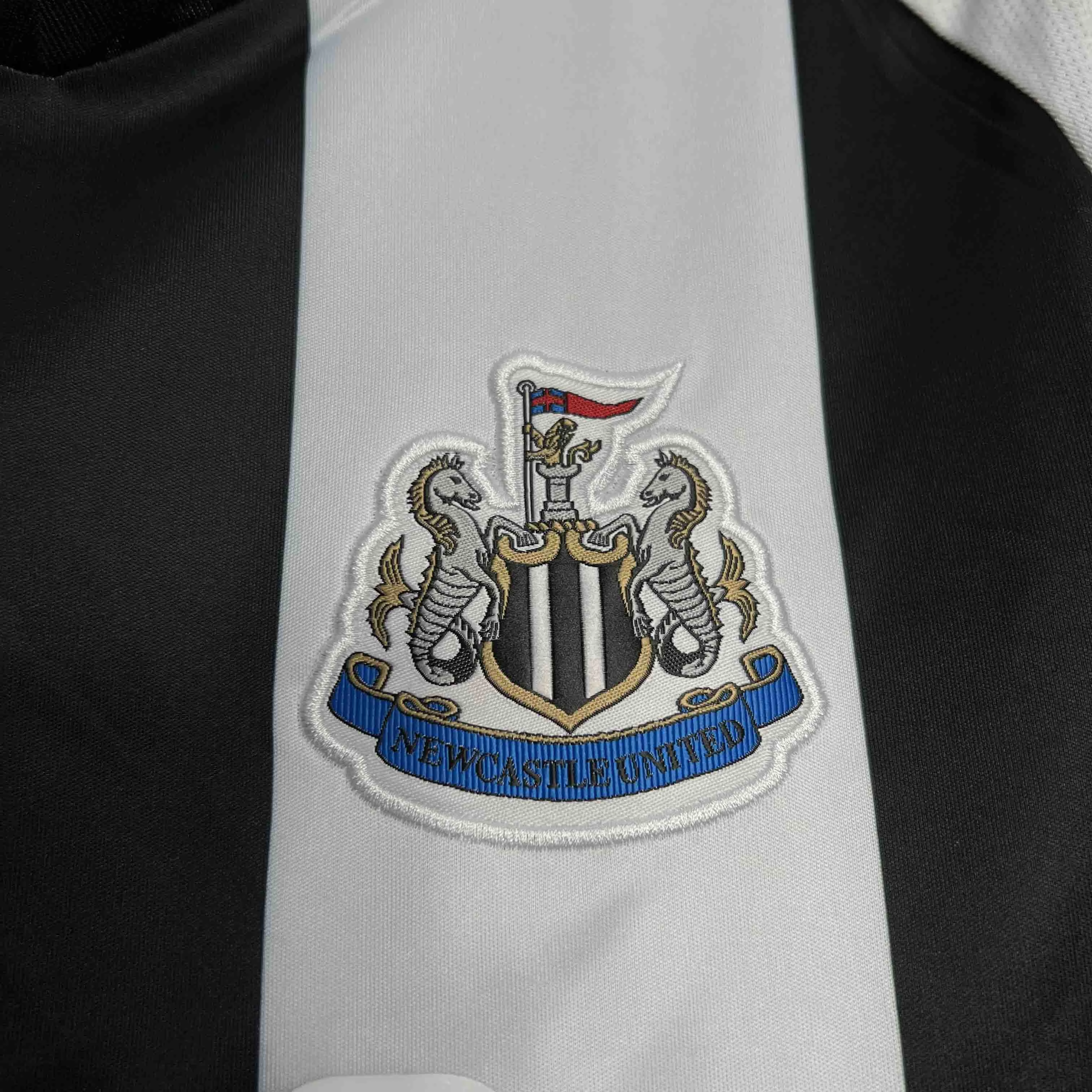 football fan magnets Camisa Newcastle I 24/25 - Verso - Torcedor