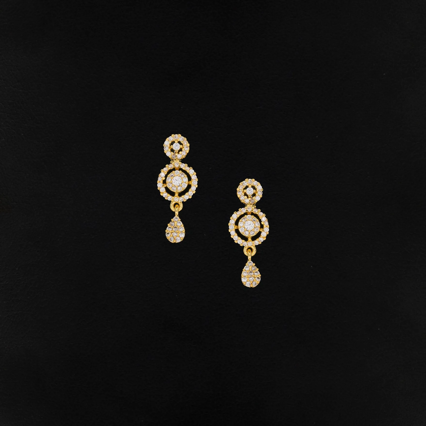 GOLDEN HANGING STUD PSHST262W-041
