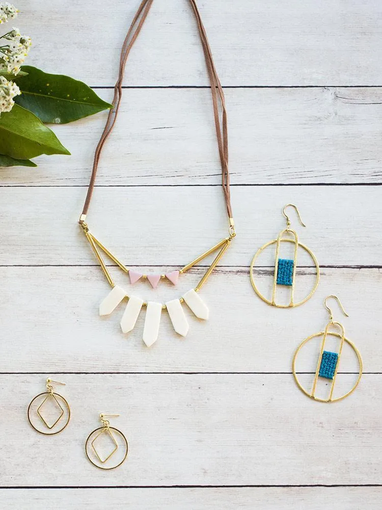 Ishaana Necklace - White