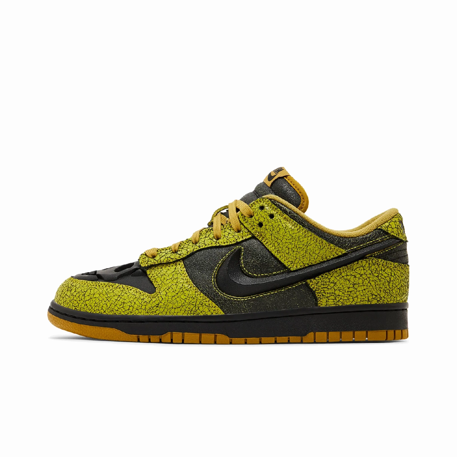 Nike Dunk Low Retro QS Halloween Skull