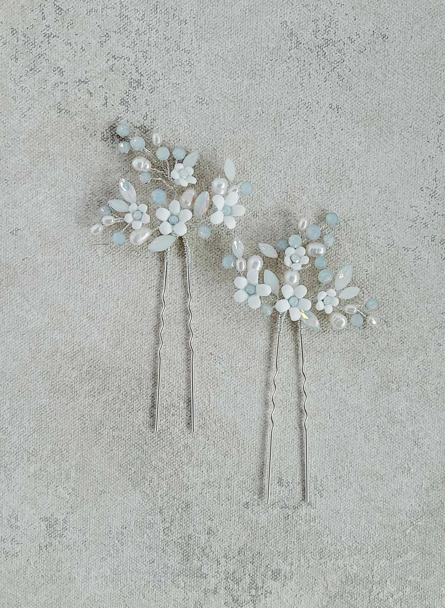 Opals and petite daisies spray bobby pin set of 2 - Style #2502