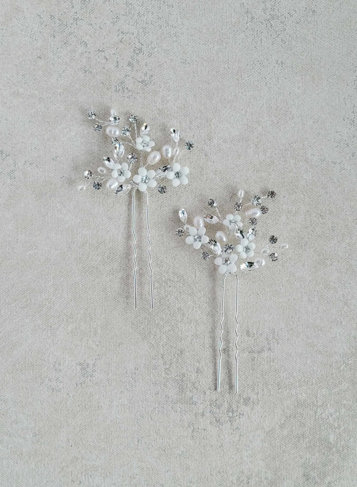 Opals and petite daisies spray bobby pin set of 2 - Style #2502
