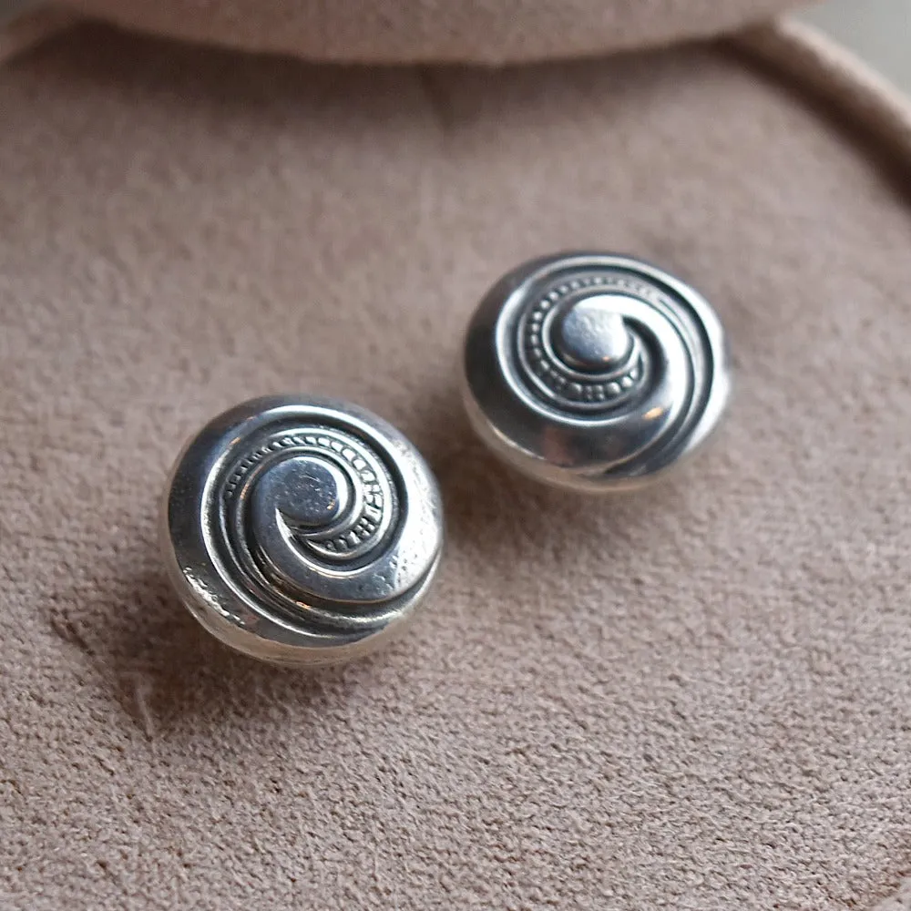 Patterned Swirl Stud Earrings