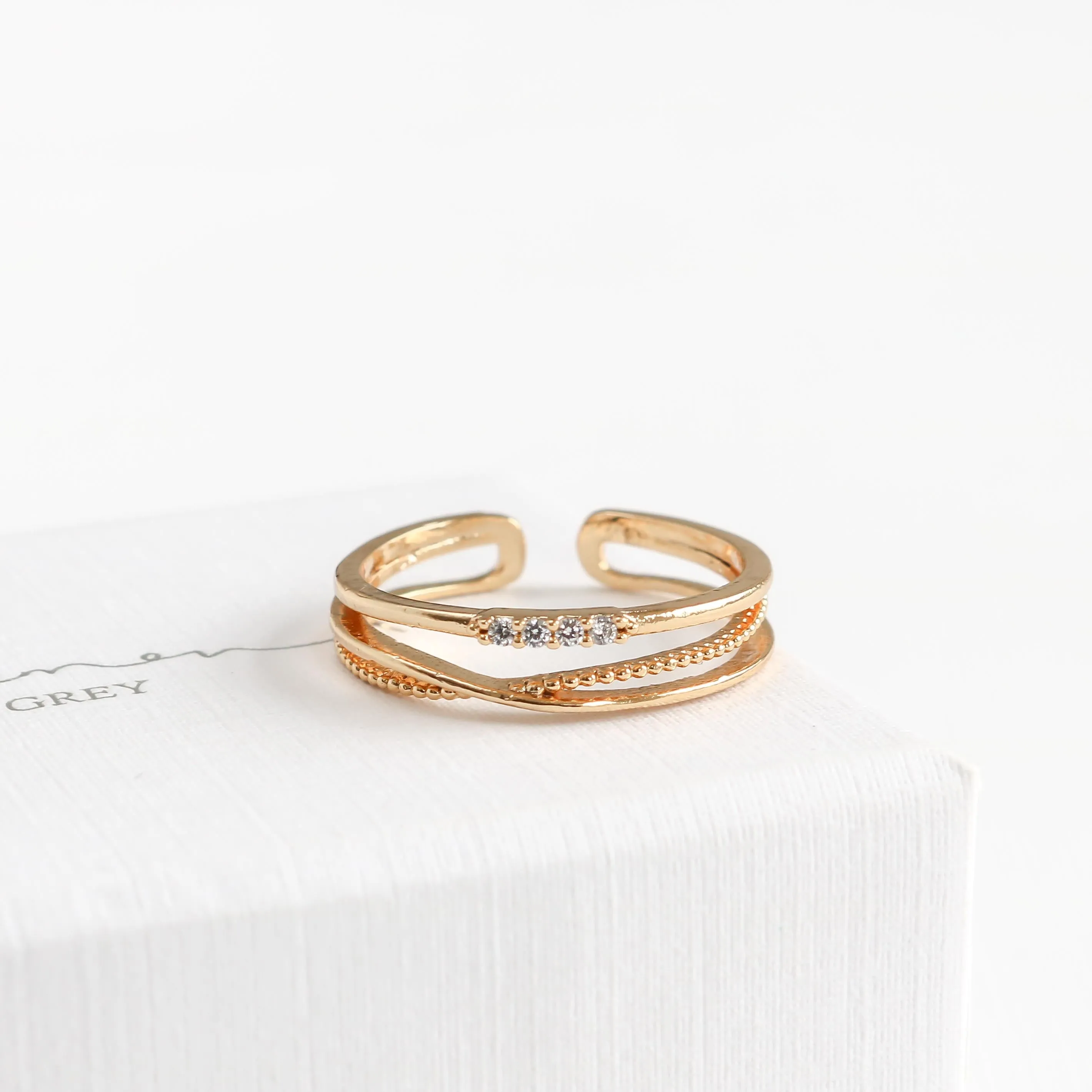 Phoebe Line Ring