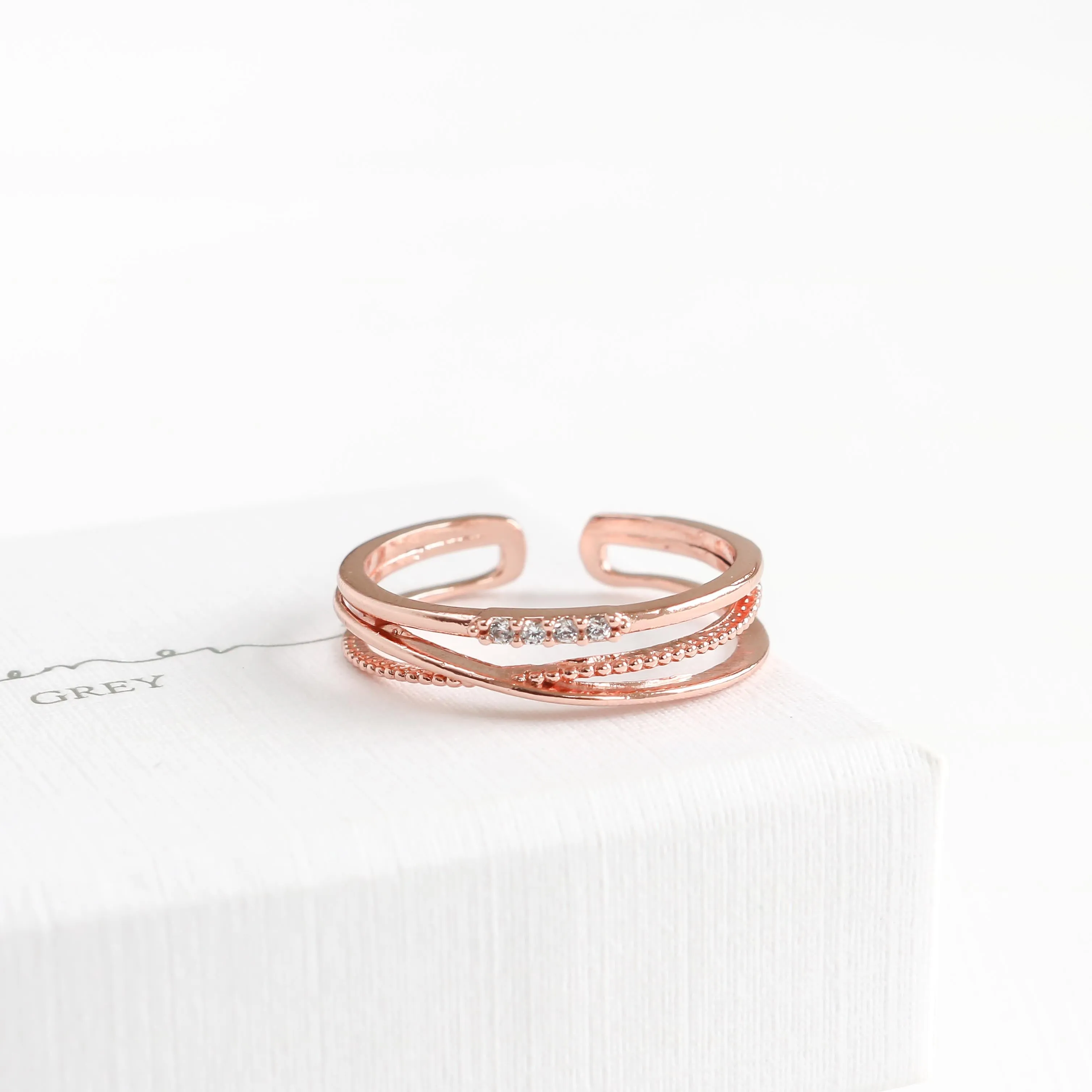 Phoebe Line Ring