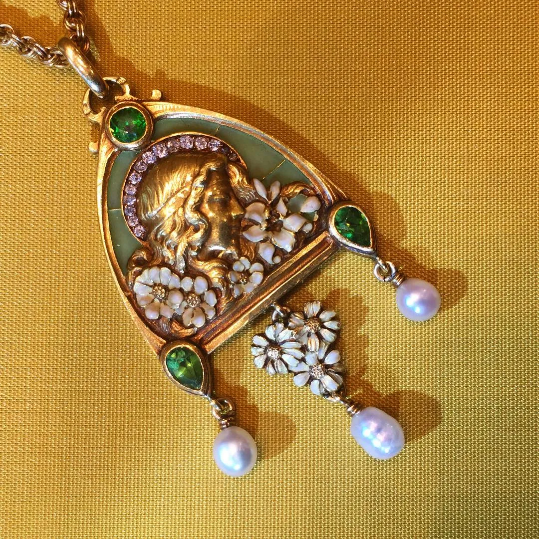 Plique--Jour Enamel Juliet Pendant Necklace