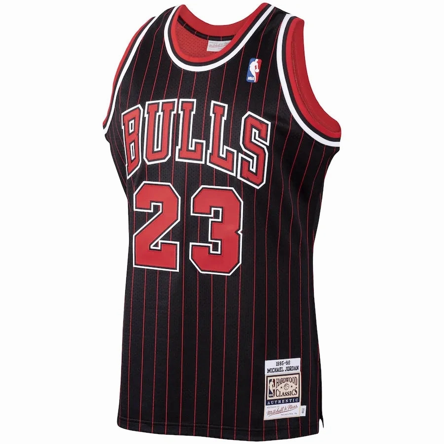 Regata NBA Chicago Bulls Mitchell & Ness Retr 95/96 Hardwood Classics Michael Jordan 23 Listrada football fan keychains