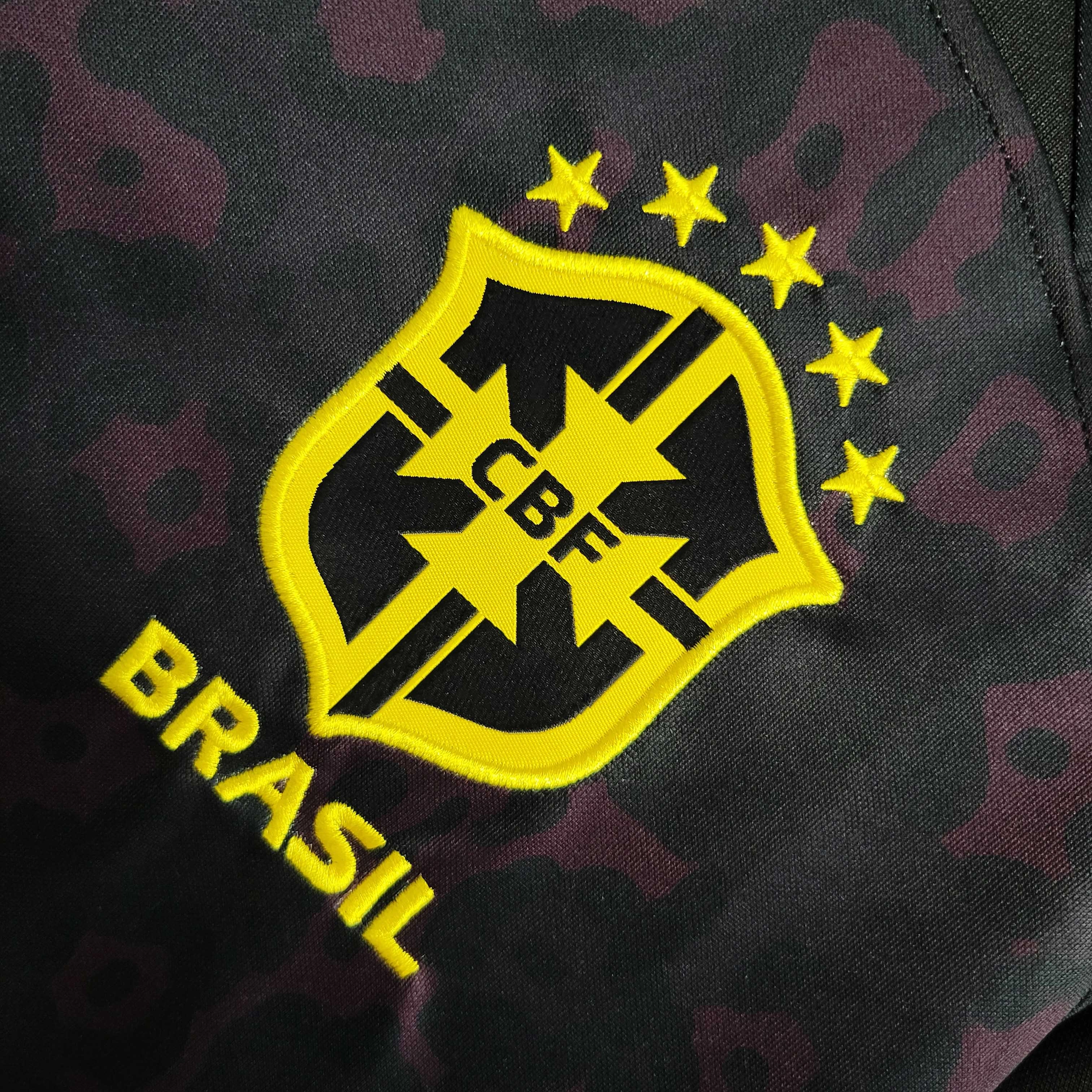 soccer fan posters Camisa Brasil Edio Especial Contra o Racismo 23/24 - Verso - Torcedor