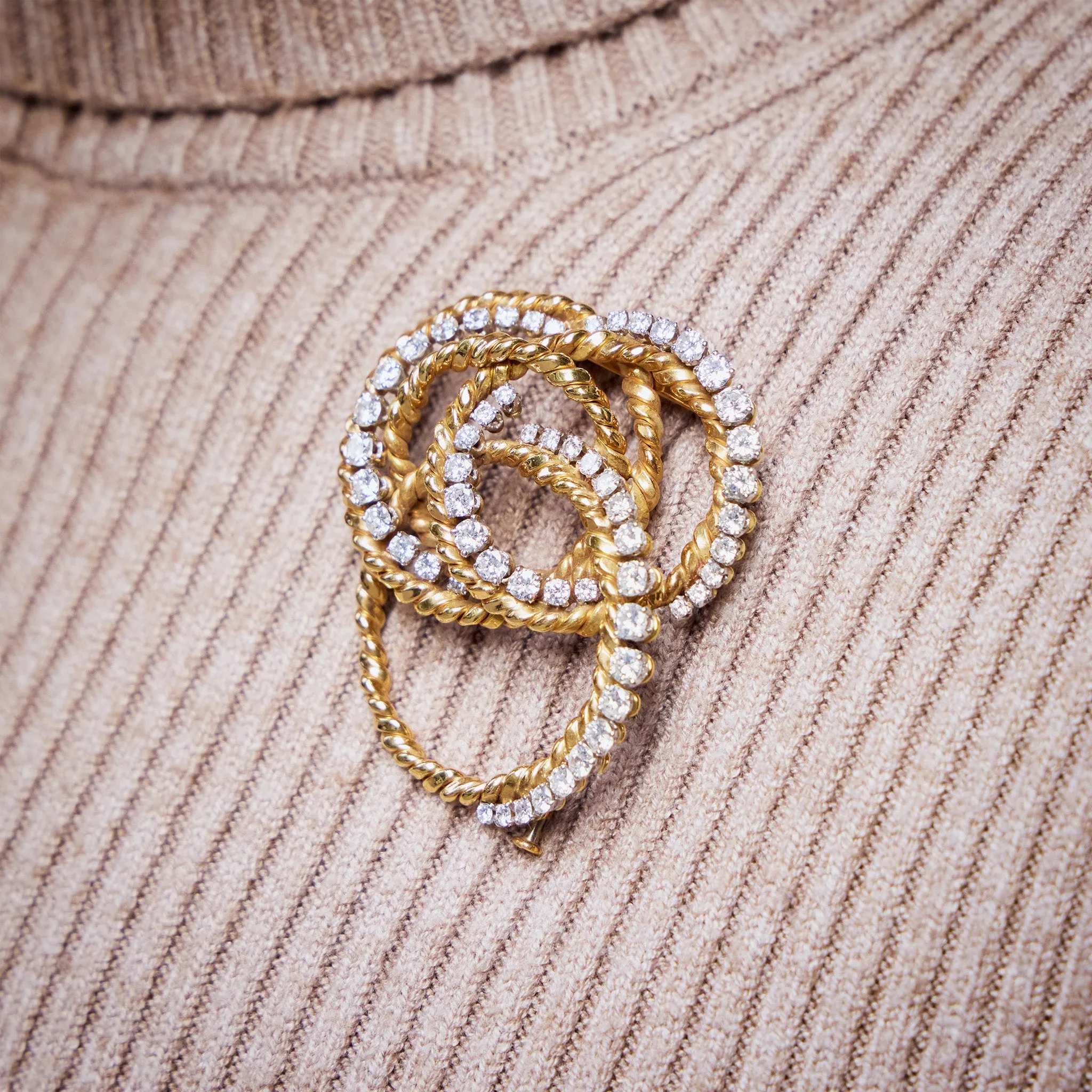 Van Cleef & Arpels Paris Diamond Knot Brooch