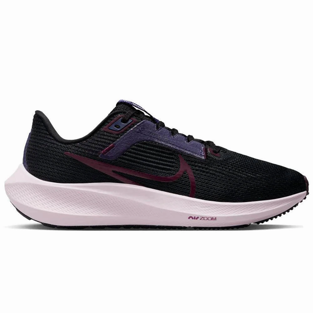 Women's Nike Pegasus 40 Health Monitors Card Games