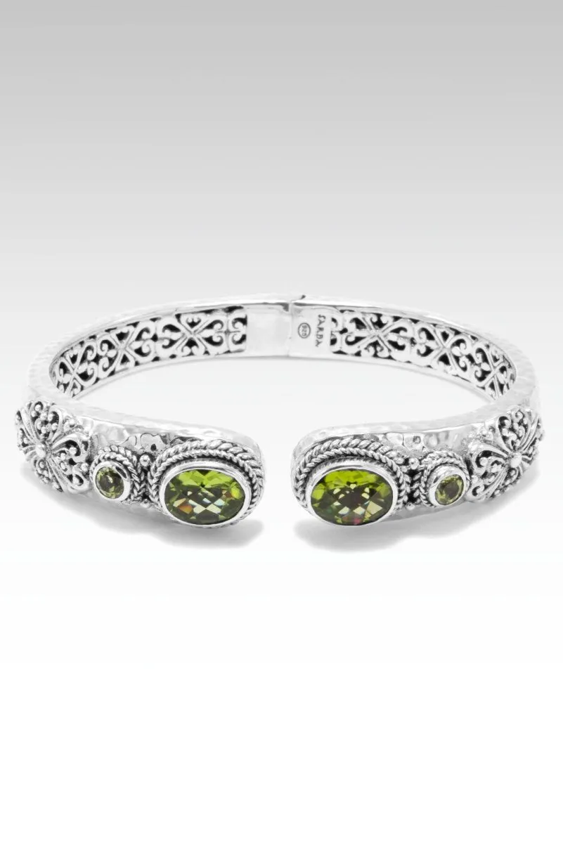 Wondrous Grace Tip-to-Tip Bracelet? in Peridot